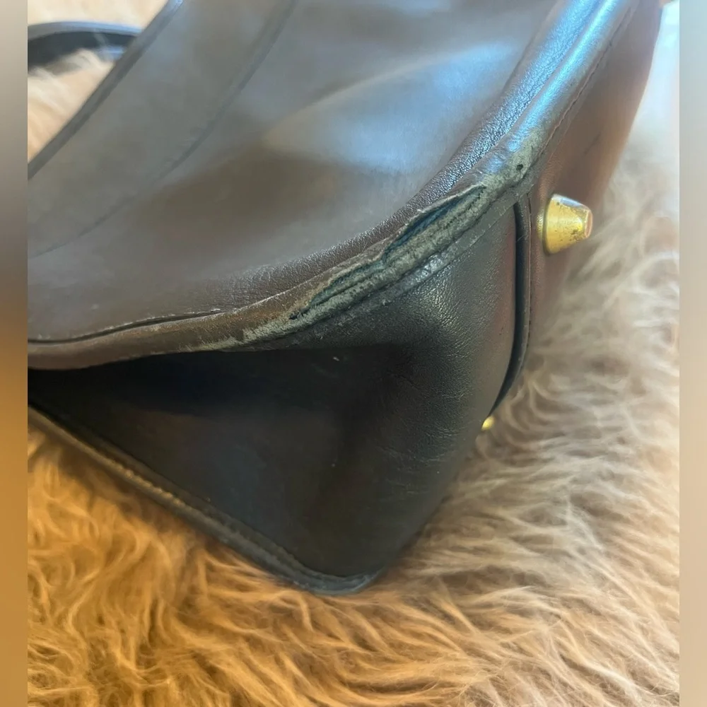 Authentic Vintage Coach Legacy Zip Crossbody Bag - Picture 4 of 9